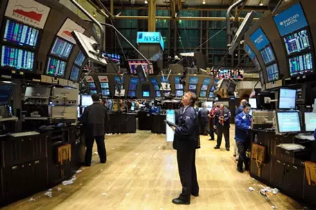 Торги на американских биржах остановят в случае паники