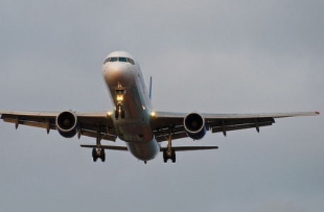 Летевший из Петербурга Boeing 737 аварийно сел в Ростове