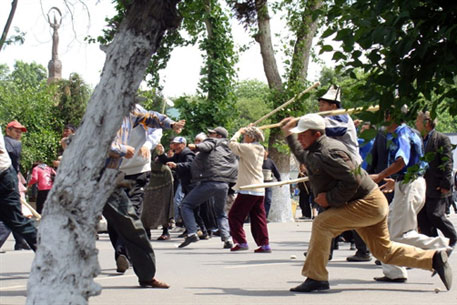 Четыре тысячи дел завели в связи с беспорядками на юге Киргизии