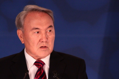 Назарбаев призвал казахстанцев учить государственный язык