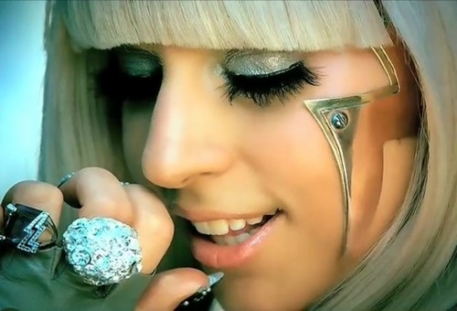 Песня Lady GaGa установила рекорд в британском чарте
