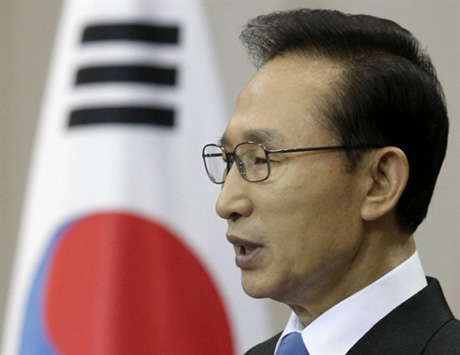 Ли Мен Бак пообещал ответить КНДР на будущую агрессию