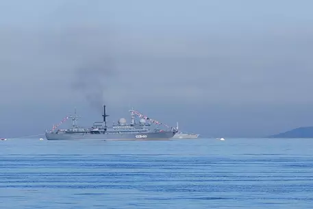 Экипаж российского корабля ликвидировал поломку своими силами