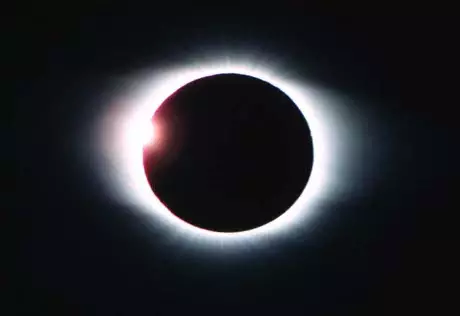 В 2011 году жители Земли увидят шесть затмений