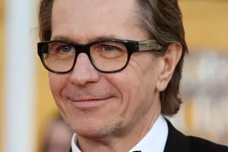 Роль двойника Элвиса Пресли доверили Гари Олдману