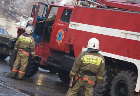 При пожаре в Кызылорде пострадали четверо детей