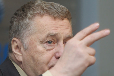Суд возобновит процесс по иску Лужкова к Жириновскому