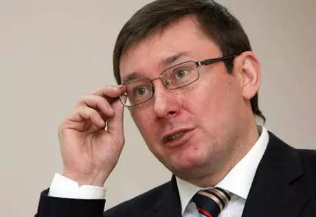 Суд арестовал экс-главу МВД Украины Луценко