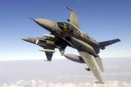 Второй пилот греческого истребителя скончался в больнице