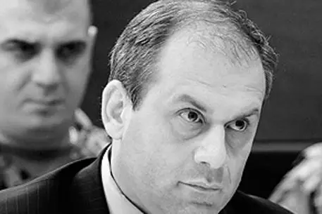 Министр обороны Грузии станет советником Саакашвили