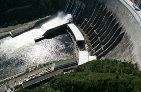"РусГидро" опроверг информацию о сдвиге плотины Саяно-Шушенской ГЭС