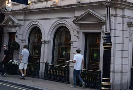 Обнародовали снимки "тренировочного ограбления" бутика Graff’s