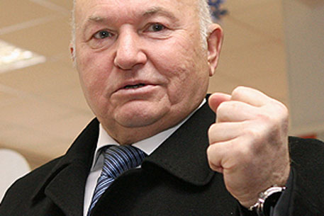 Пресс-секретарь Лужкова отказал Гозману в компенсации