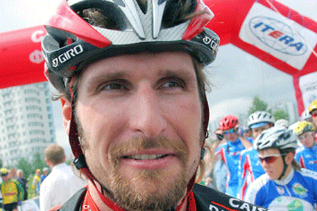 Лидер "Катюши" снялся с "Тур де Франс" из-за перелома руки