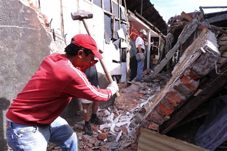 Страховщики оценили ущерб от землетрясения в Чили в 7 миллиардов долларов