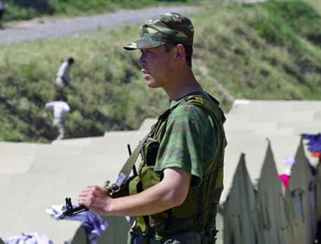 Киргизская пограничная служба закрыла границу с Узбекистаном