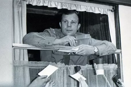 Роскосмос опубликовал новые снимки Юрия Гагарина