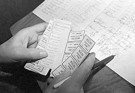 В Новороссийске ввели талоны на еду