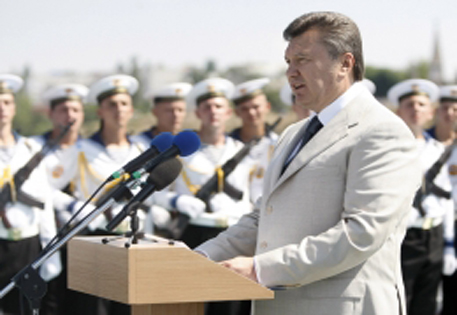 Назарбаева наградили орденом Свободы Украины