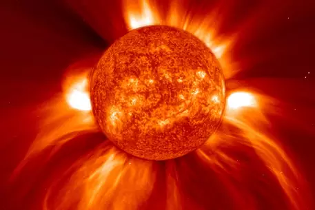 Жительница Испании стала собственницей Солнца