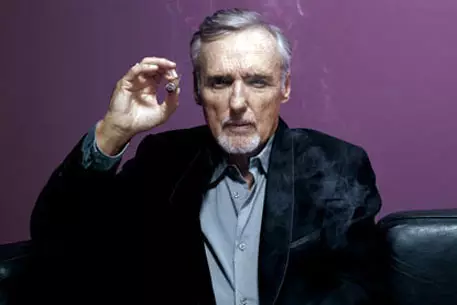 Денниса Хоппера обязали выплачивать алименты