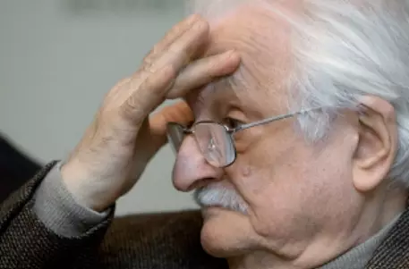 Администрация ВГИКа опровергла увольнение Марлена Хуциева