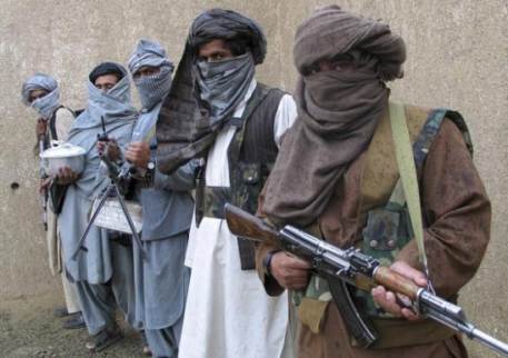 Талибы в Афганистане атаковали правительственные здания