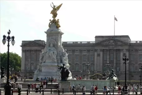 Елизавета II разрешила ночные экскурсии по своему дворцу