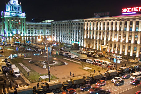 На Триумфальной площади Москвы установили забор
