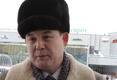Выбывший кандидат в президенты Кайсаров снова подал документы в ЦИК