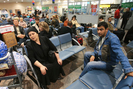 280 пассажиров "Владивосток Авиа" задержали в Москве на трое суток