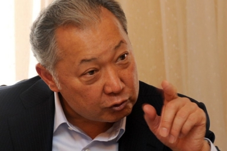 Брат Бакиева отказался добровольно сдаться новым властям Киргизии