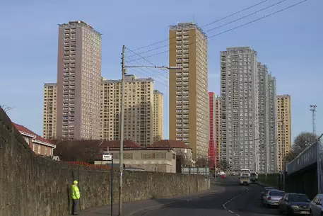 Погибшую в Глазго семью россиян выслали из Канады