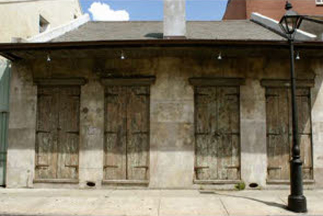 Ленни Кравиц продаст свой коттедж в Новом Орлеане