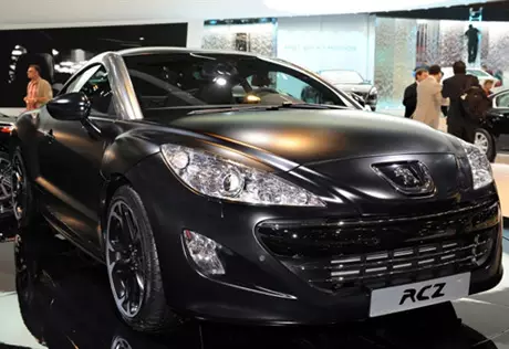 Европейские геи назвали купе Peugeot RCZ "автомобилем года"