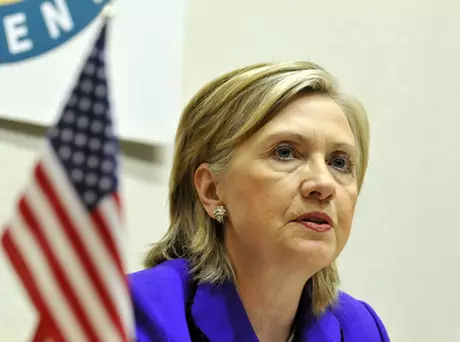 Клинтон попросила у Турции извинения за WikiLeaks