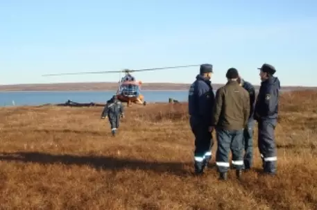 Обнаружены вещи одной из жертв с затонувшего под Норильском теплохода
