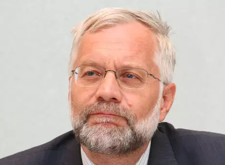 Tenge strengthened 0.6% in February   