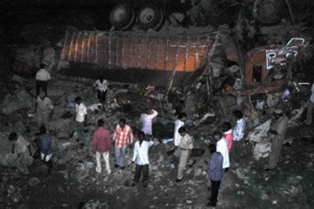 В Индии в аварии погибли 23 человека