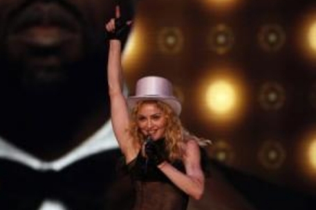Мадонна запустит коллекцию одежды для подростков