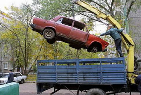 Весной Россия начнет платить за утилизацию старых автомобилей