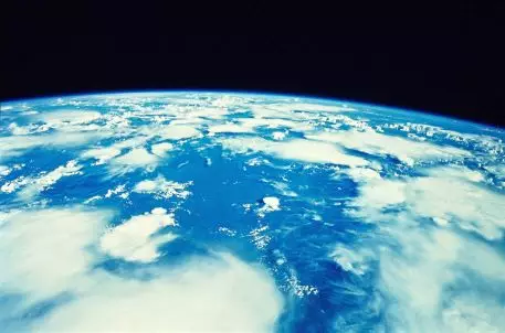 Петербуржец выиграл космический полет в лотерею