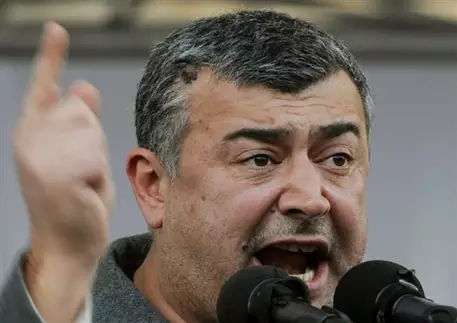 В Грузии ранили сына оппозиционера Гачечиладзе