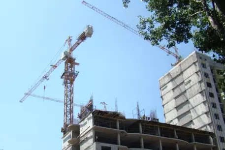 Рынок недвижимости России обрушился на 13 процентов