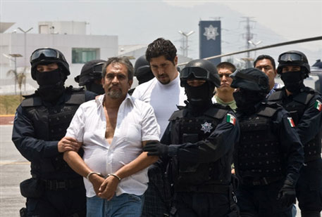Мэров 10 городов Мексики задержали за связи с наркомафией
