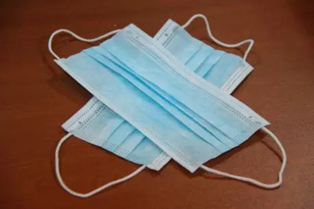 Болельщикам выдадут защитные маски перед матчем Россия - Словения