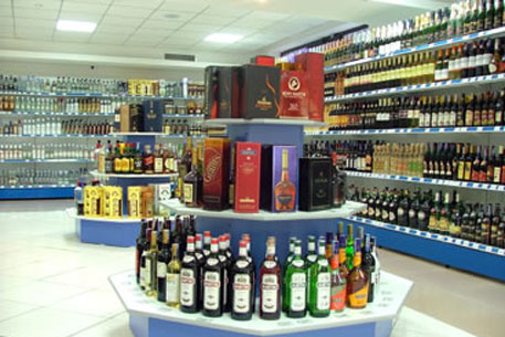 Ритейлеры оштрафуют поставщиков за нелегальный алкоголь