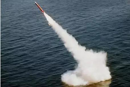 ВМФ России примет на вооружение ракеты "Булава"