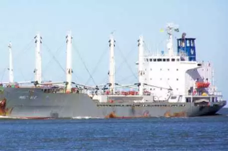 Россиянин заплатит 128 тысяч евро за загрязнение вод Франции