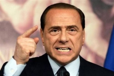 Берлускони обвинил The Times в осквернении своей репутации